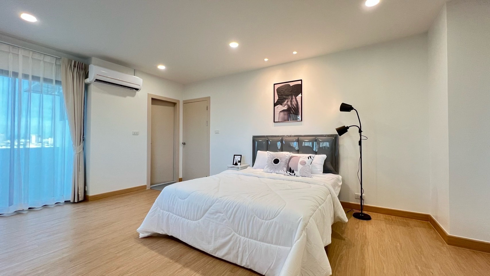 คอนโดเก่า ทำเลปิ่นเกล้า ไซด์ใหญ่ 105 ตรม. รีโนเวทตกแต่งใหม่ เดินทางสะดวก ใกล้เซ็นทรัลปิ่นเกล้า  – รูปที่ 2