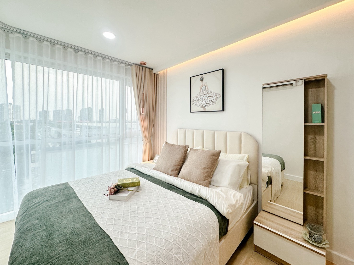 Beautiful room, newly renovated, modern minimalist style, 2 bedrooms, 7th floor, beautiful view. Beautiful room, newly renovated, modern minimalist style, 2 bedrooms, 7th floor, beautiful view.