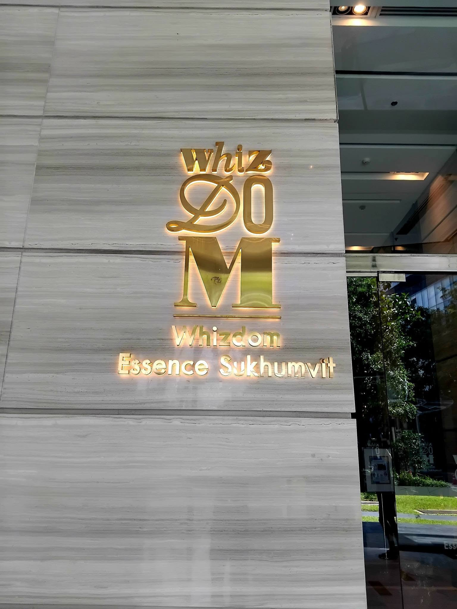 Condo for sale: Whizdom Essence Sukhumvit, area 78.21 sq m. #innermost corner room, price 13.29 million baht #city view