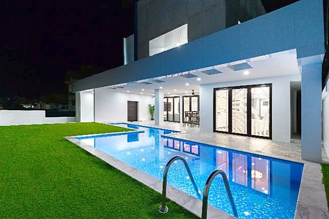 Luxury Modern 5 Bedroom Pool Villa for Rent in Pattaya. Luxury Modern 5 Bedroom Pool Villa for Rent in Pattaya.