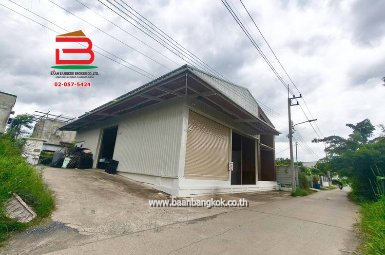 ที่ดินพร้อมโกดัง ซอยไสวประชาราษฏร์ 11 (ไสวเกลี้ยงขาว1) เนื้อที่ 184 ตรว. ตรงข้ามตลาด เอซี ลำลูกกาคลอง 4 ถนนไสวประชาราษฎร์ ตำบลบึงลาดสวาย อำเภอลำลูกกา จังหวัดปทุมธานี