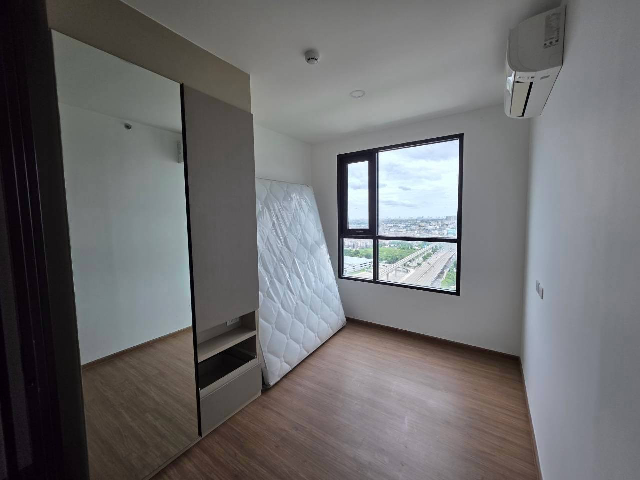 Beautiful room location, 26th floor, open, unblocked view. Open to cool breezes throughout the year. Rent it out and it's great, you can live in it yourself at a price that's easier for you to own! – รูปที่ 4