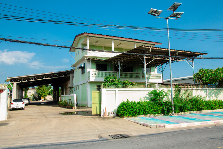 L086631 | Warehouse for sale with building, good location, total area 1 rai 3 ngan 8 sq m. Price 36 million baht.