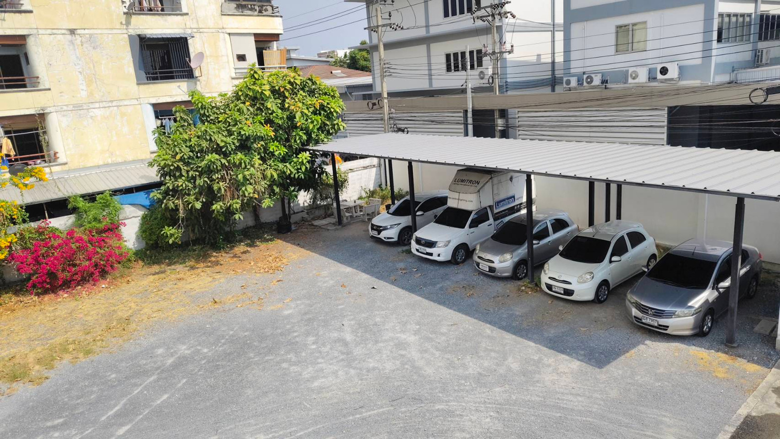 🟢 Office building for rent with complete warehouse, 1,672 sq m, 3-phase electricity 200A, large parking lot for 35+ cars, large vehicles easy to get in and out. (Location: Soi Lat Phrao 124, near MRT Mahadthai & MRT Ratchamangala) – รูปที่ 2