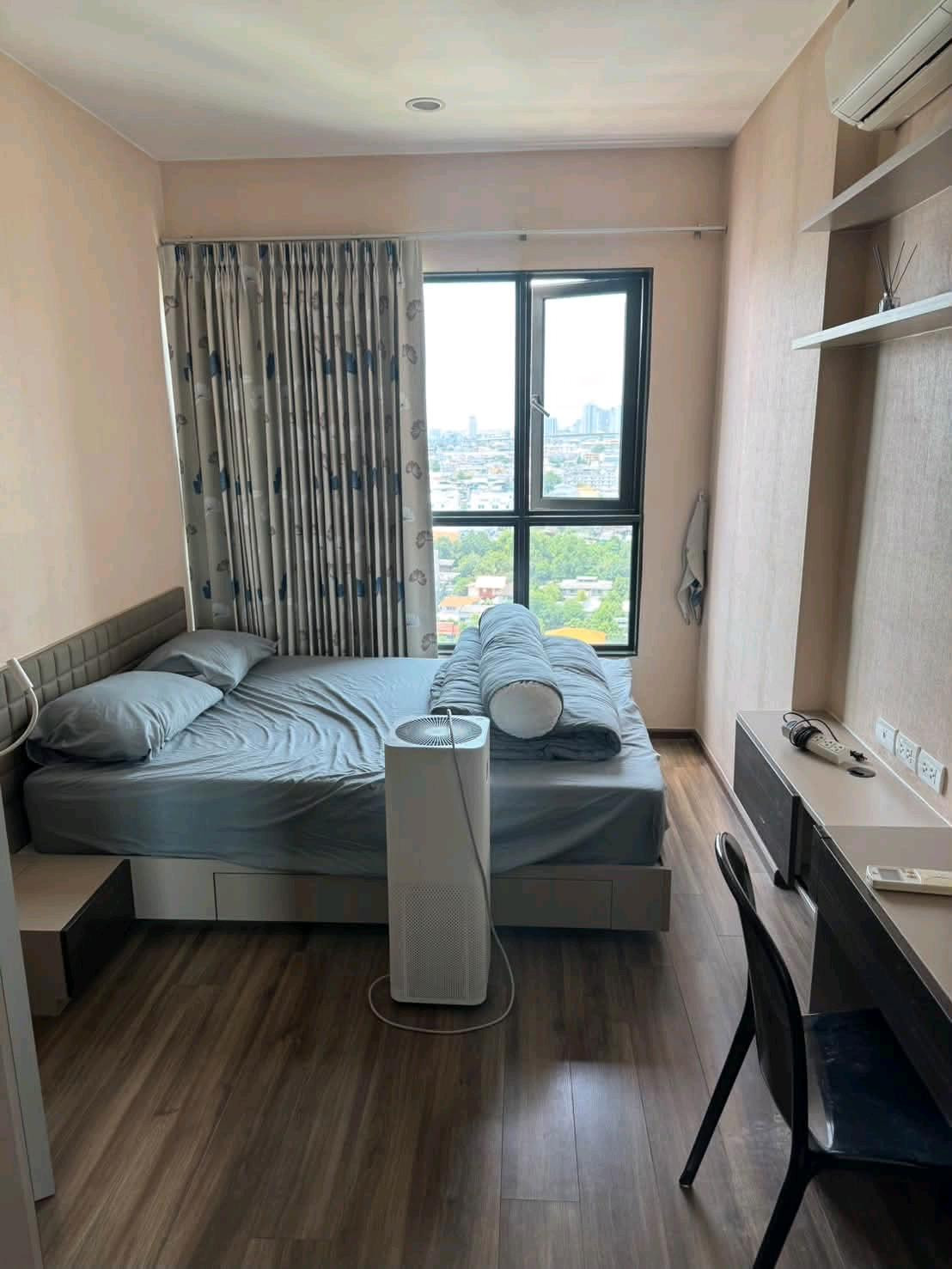Announcement of condo for sale below cost! Teal Sathorn Taksin near BTS Wongwian Yai Announcement of condo for sale below cost! Teal Sathorn Taksin near BTS Wongwian Yai