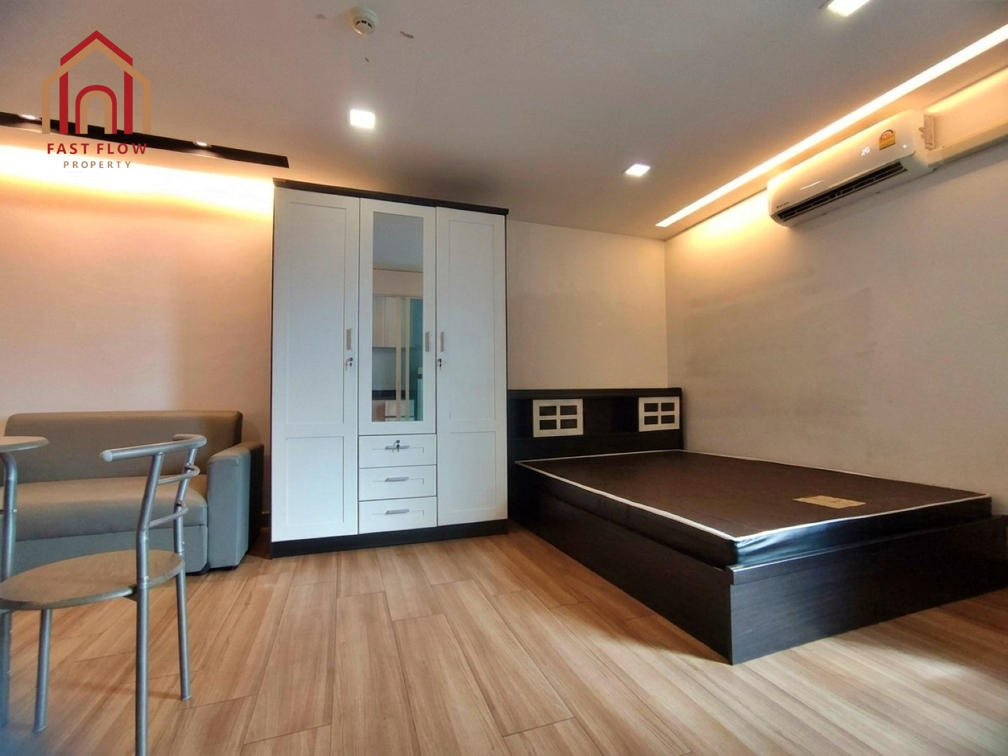 ขายถูก อรวิดา แกรนด์ คอนโด ห้องมุม ชั้น 6 ตกแต่งพร้อมอยู่ fully furnished ซอยอรรถสิทธิ์ ถนนเทพารักษ์ สมุทรปราการ ใกล้สถานีรถไฟฟ้า ศรีเทพา เพียง 100 เมตร MKD – รูปที่ 4