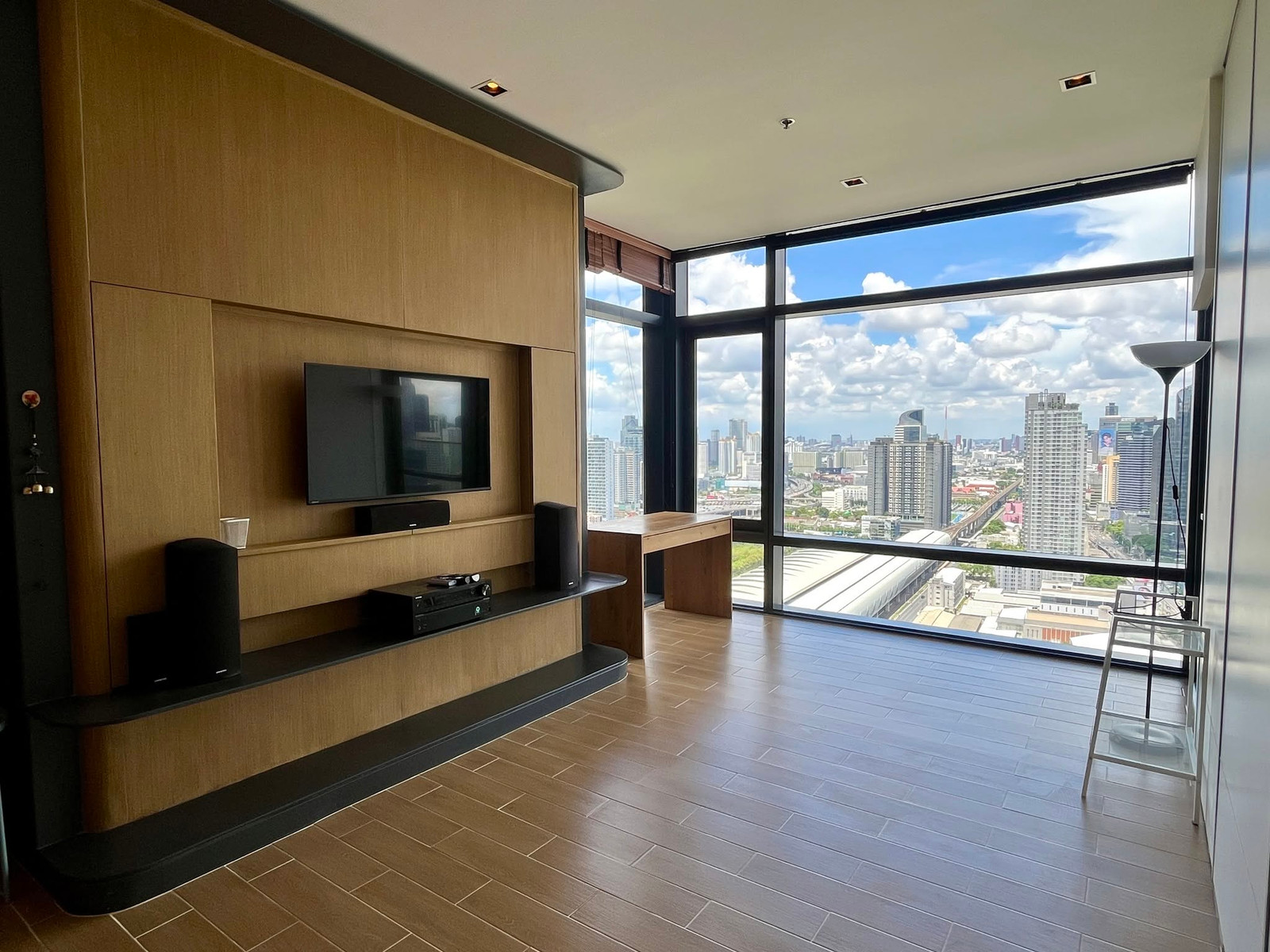 ห้องมุม ‼️ขาย Circle Living Prototype ห้องสวย ราคาพิเศษ ตกแต่งเฟอร์ครบ ชั้นสูง วิวเมือง 🔥DS4171 | Line @Dstay ห้องมุม ‼️ขาย Circle Living Prototype ห้องสวย ราคาพิเศษ ตกแต่งเฟอร์ครบ ชั้นสูง วิวเมือง 🔥DS4171 | Line @Dstay