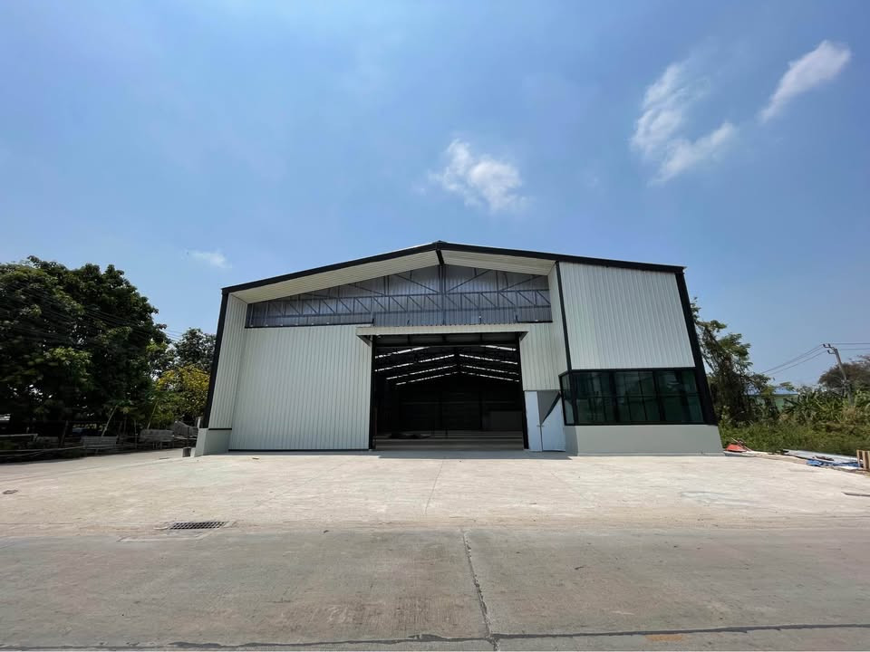Warehouse-office for rent, area 857 sq m., parking for 16 cars, location Chaengwattana, Pak Kret, Nonthaburi, next to Muang Thong Thani, Pathum Thani, Don Mueang, Ratchaphruek. Warehouse-office for rent, area 857 sq m., parking for 16 cars, location Chaengwattana, Pak Kret, Nonthaburi, next to Muang Thong Thani, Pathum Thani, Don Mueang, Ratchaphruek.
