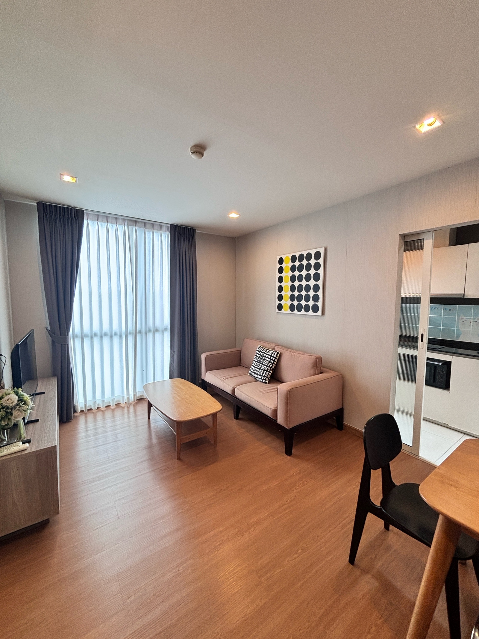 Urgent, for rent, good price, 1 bedroom plus 15k, ready to move in, beautiful room, near Fashion Island mall. Urgent, for rent, good price, 1 bedroom plus 15k, ready to move in, beautiful room, near Fashion Island mall.