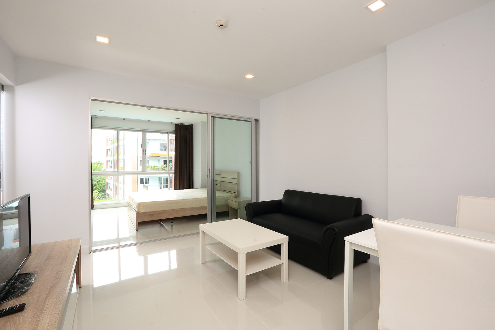 TKF Condo (1 ห้องนอน 1 ห้องน้ำ 35 ตารางเมตร) 5 นาทีจากบีทีเอสอ่อนนุช TKF Condo (1 ห้องนอน 1 ห้องน้ำ 35 ตารางเมตร) 5 นาทีจากบีทีเอสอ่อนนุช