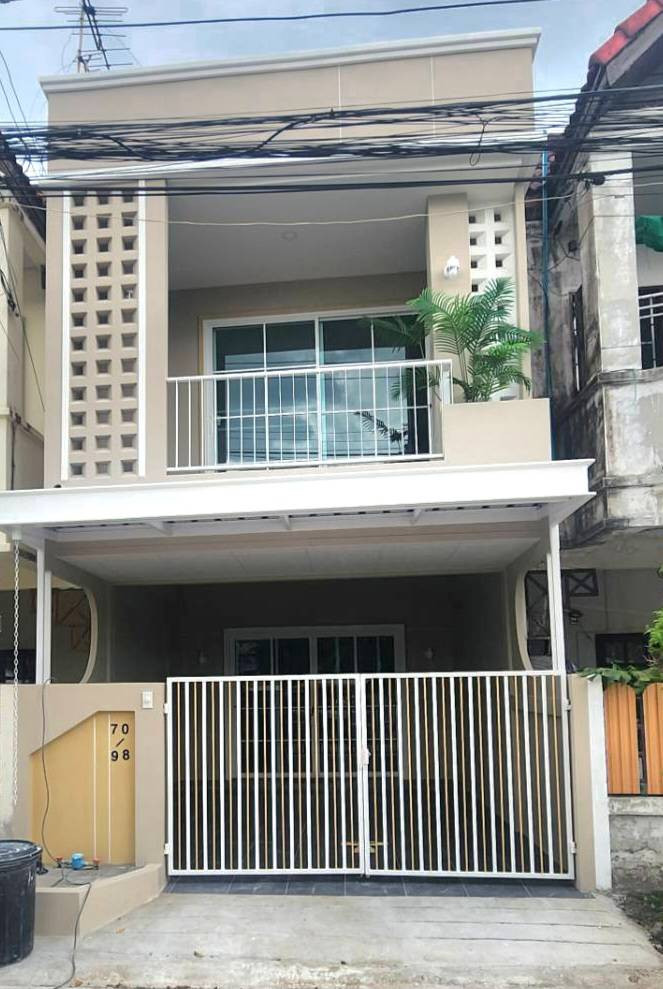 ขายบ้านทาวเฮ้าส์ หมู่บ้านเลิศอุบล รามอินทรา65 ขนาด 16 ตรว. New Renovate – รูปที่ 3