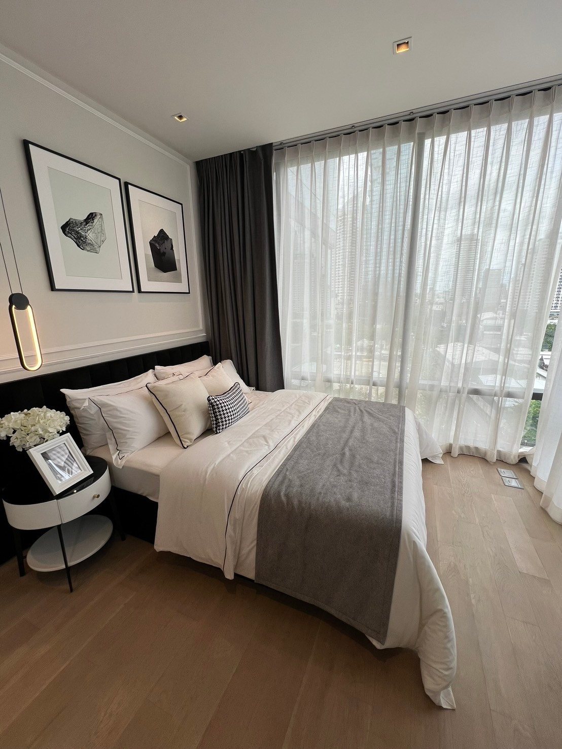 ✨ 2 ห้องนอน | ห้องกว้าง ฟังก์ชันครบ บนทำเลสีลม 📍 Ashton Silom – รูปที่ 2