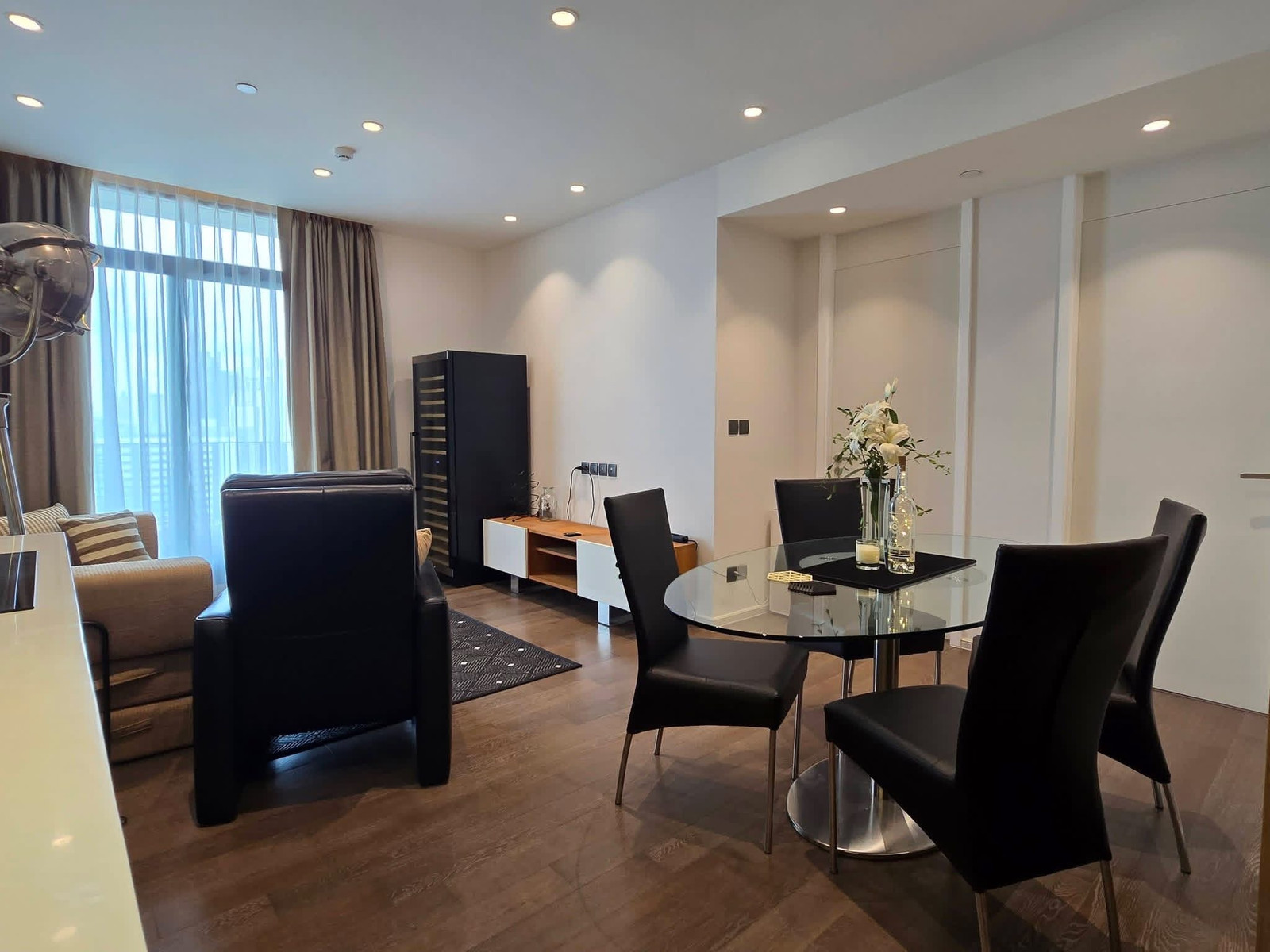  MUNIQ SUKHUMVIT 23 2 Bedrooms | 2 Bathrooms | 70 SQ.M. |  – รูปที่ 3