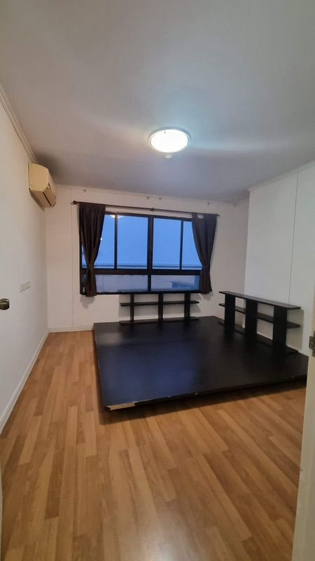 For rent, Lumpini Place Narathiwat, 9th floor. For rent, Lumpini Place Narathiwat, 9th floor.