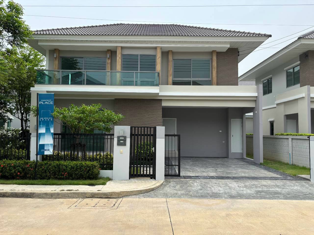 ให้เช่าบ้านเดี่ยว เพอร์เฟค เพลส แจ้งวัฒนะ 2 ใกล้ โรงเรียน SISB ทำเล ถ. ชัยพฤกษ์ แจ้งวัฒนะ ถ. ทล 345 pet-friendly