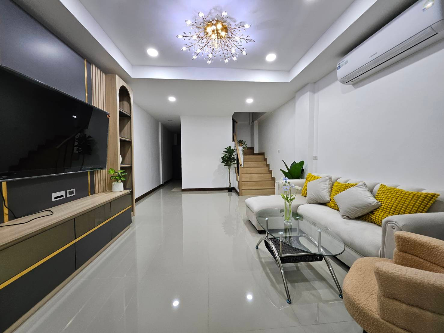 ให้เช่า ทาวน์โฮม 3 ชั้น ปรับปรุงใหม่ อยู่ รัชดา-ห้วยขวาง – รูปที่ 4
