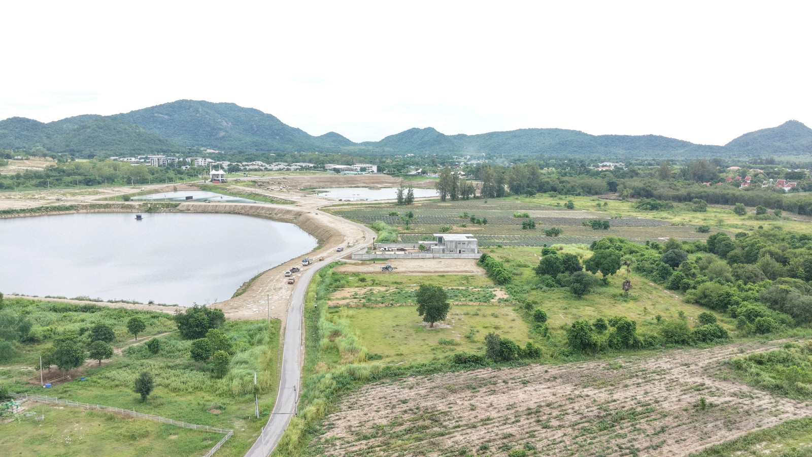 ที่ดินวิวเขาวิวสระน้ำขนาดใหญ่ใกล้สนามกอล์ฟ black mountain – รูปที่ 2