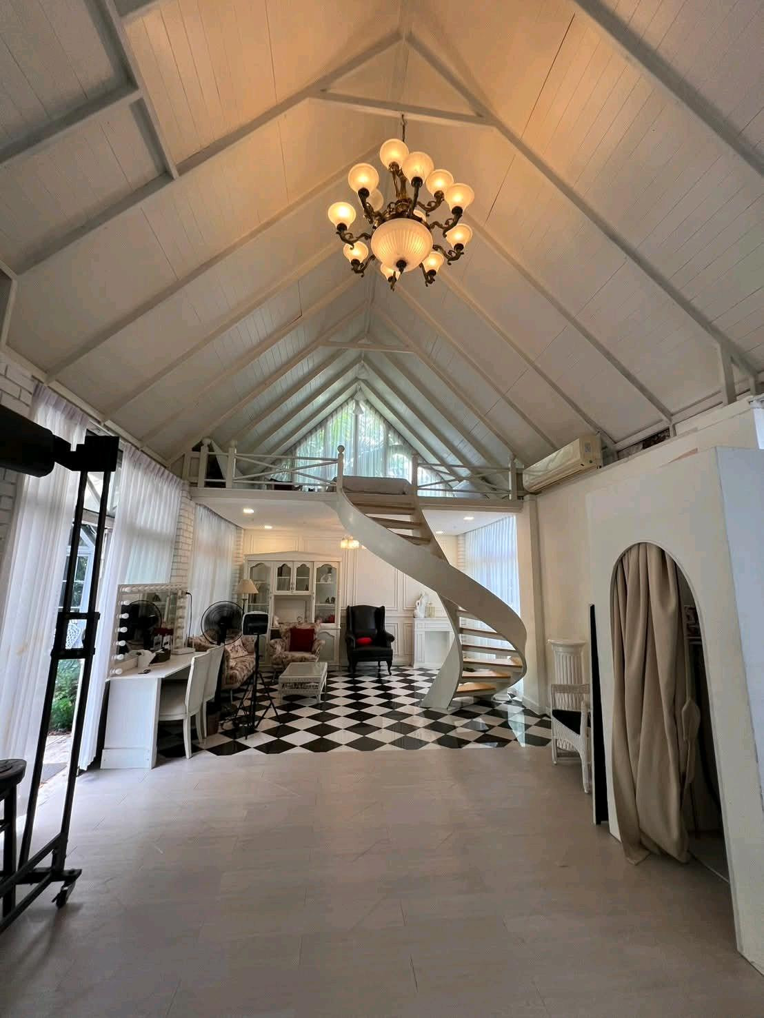 🌿 Space for rent 𝗥𝗔𝗥𝗘 𝗚𝗔𝗥𝗗𝗘𝗡 𝗦𝗣𝗔𝗖𝗘 𝗦𝗨𝗞𝗛𝗨𝗠𝗩𝗜𝗧 𝟭𝟬𝟭 | 133 sq m | 𝗣𝗥𝗜𝗩𝗔𝗧𝗘 𝗚𝗔𝗥𝗗𝗘𝗡 | 550 m. BTS Punnawithi. 🌿 Space for rent 𝗥𝗔𝗥𝗘 𝗚𝗔𝗥𝗗𝗘𝗡 𝗦𝗣𝗔𝗖𝗘 𝗦𝗨𝗞𝗛𝗨𝗠𝗩𝗜𝗧 𝟭𝟬𝟭 | 133 sq m | 𝗣𝗥𝗜𝗩𝗔𝗧𝗘 𝗚𝗔𝗥𝗗𝗘𝗡 | 550 m. BTS Punnawithi.