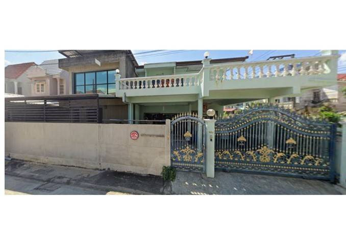 🔥 Good opportunity for people looking for 2 houses next to each other or buying them for investment!