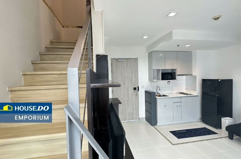 🔥 ขายด่วน! ห้อง Duplex ชั้นบนสุด 🏙️ IDEO MOBI Rama 9 (ไอดีโอ โมบิ พระรามเก้า) คอนโดห้องสวย ทำเลดี ใกล้ MRT พระราม 9 🔥 ขายด่วน! ห้อง Duplex ชั้นบนสุด 🏙️ IDEO MOBI Rama 9 (ไอดีโอ โมบิ พระรามเก้า) คอนโดห้องสวย ทำเลดี ใกล้ MRT พระราม 9