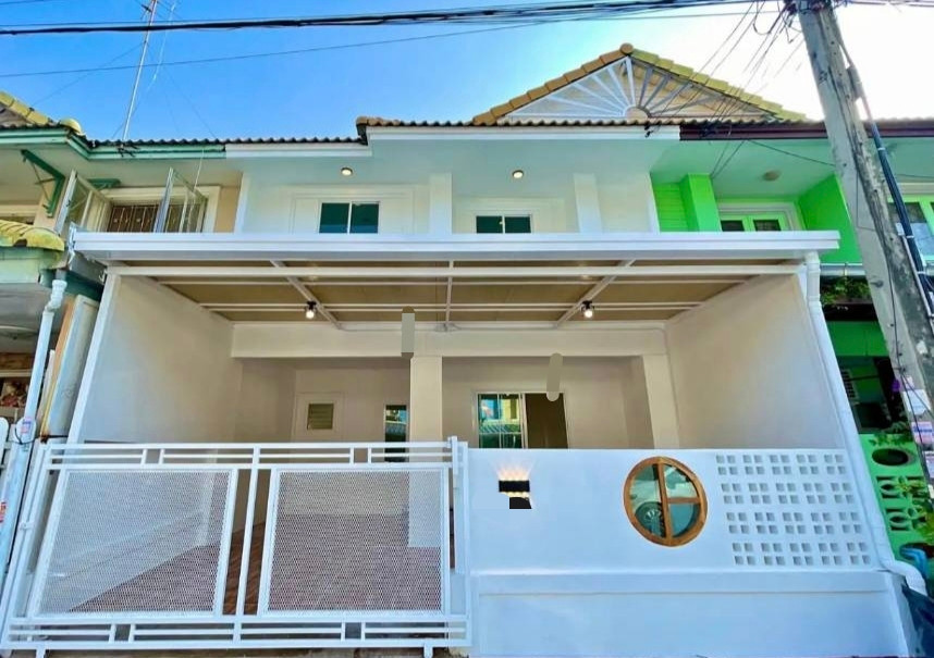 House for sale, Pruksa 15, newly renovated, beautiful, ready to move in, very good price. House for sale, Pruksa 15, newly renovated, beautiful, ready to move in, very good price.