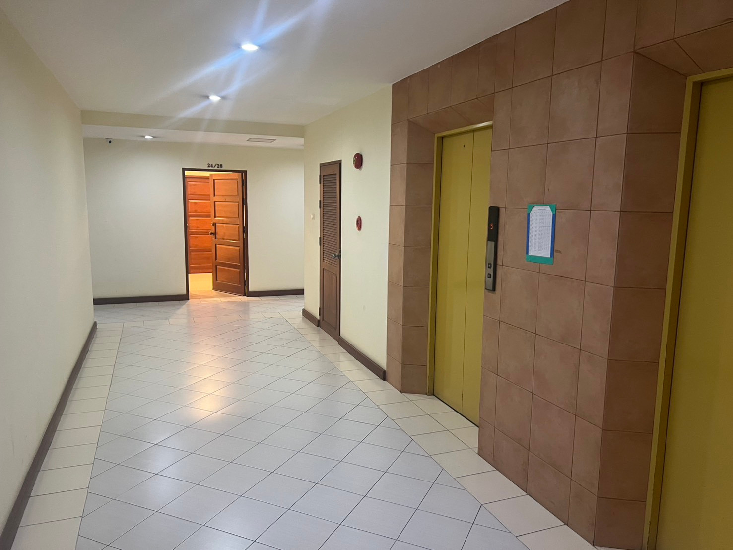 ให้เช่าคอนโด กลางกรุงรีสอร์ท รัชดา–ห้วยขวาง // Condo Klang Krung Resort Ratchada - Huai Khwang // for rent – รูปที่ 2