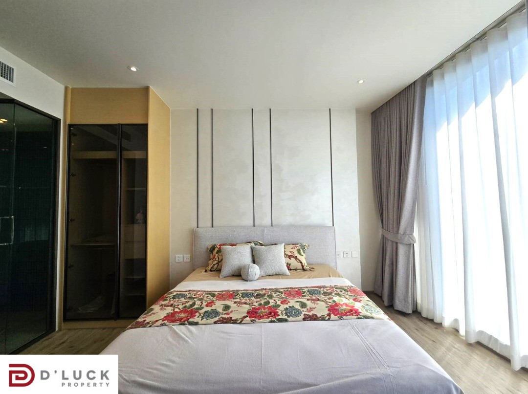 Luxury Beachfront Condo for rent at Arom Wongamat, ready to move in. Luxury Beachfront Condo for rent at Arom Wongamat, ready to move in.