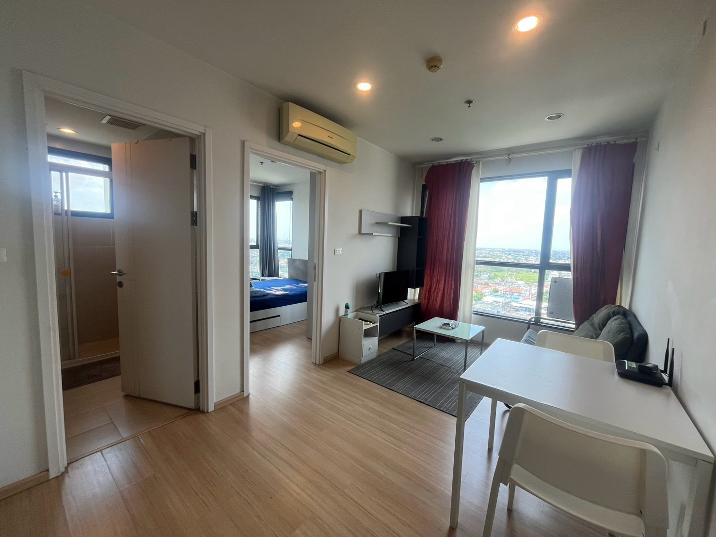 For Sale: The Base Chaeng Watthana, 31.19 sq.m., 1 Bedroom, 1 Bathroom, near Pink Line Chaeng Watthana 14 Station. For Sale: The Base Chaeng Watthana, 31.19 sq.m., 1 Bedroom, 1 Bathroom, near Pink Line Chaeng Watthana 14 Station.