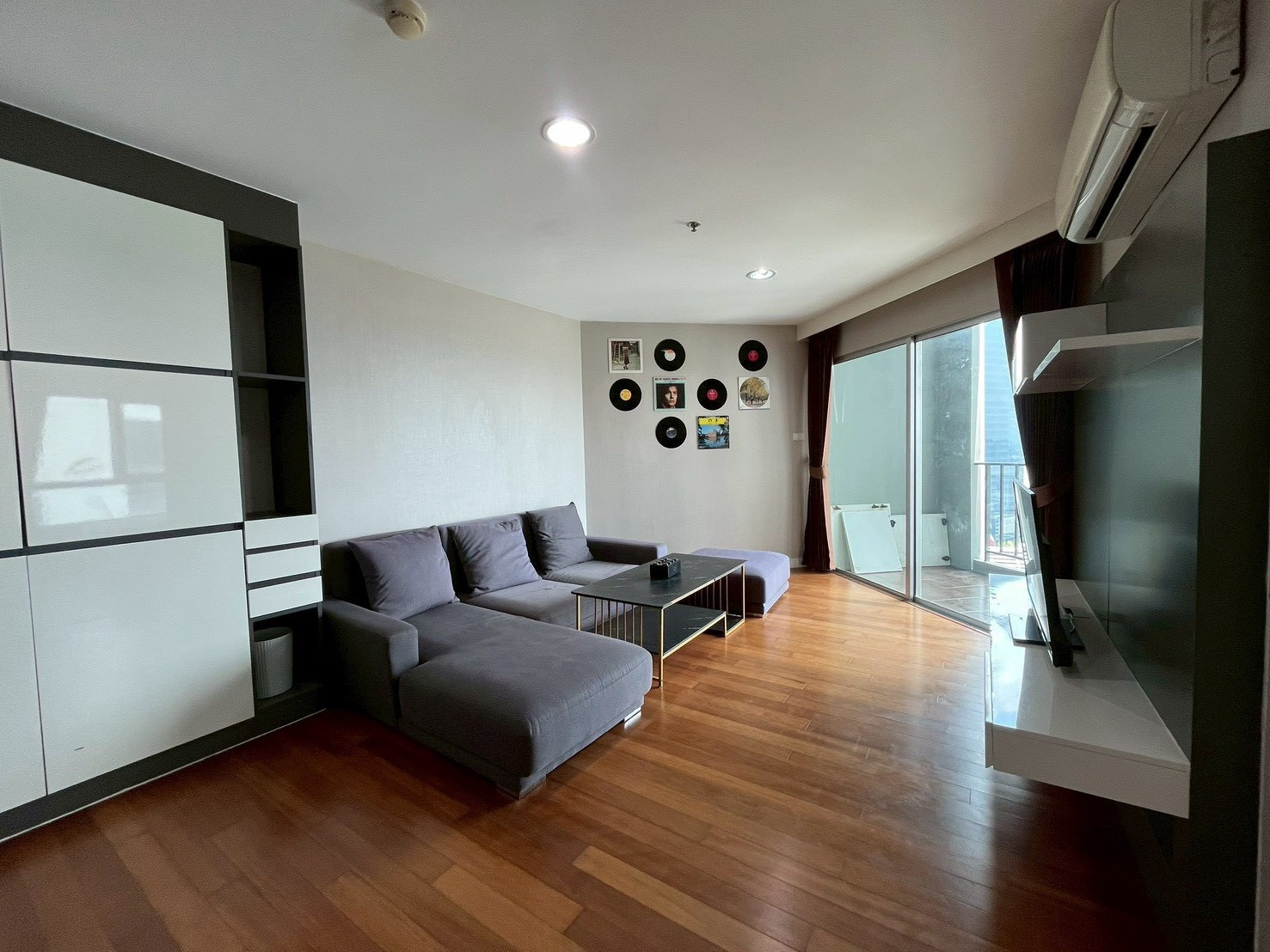 Belle Grand Rama 9 Condo, convenient travel, room ready to move in. Fully furnished!! Belle Grand Rama 9 Condo, convenient travel, room ready to move in. Fully furnished!!