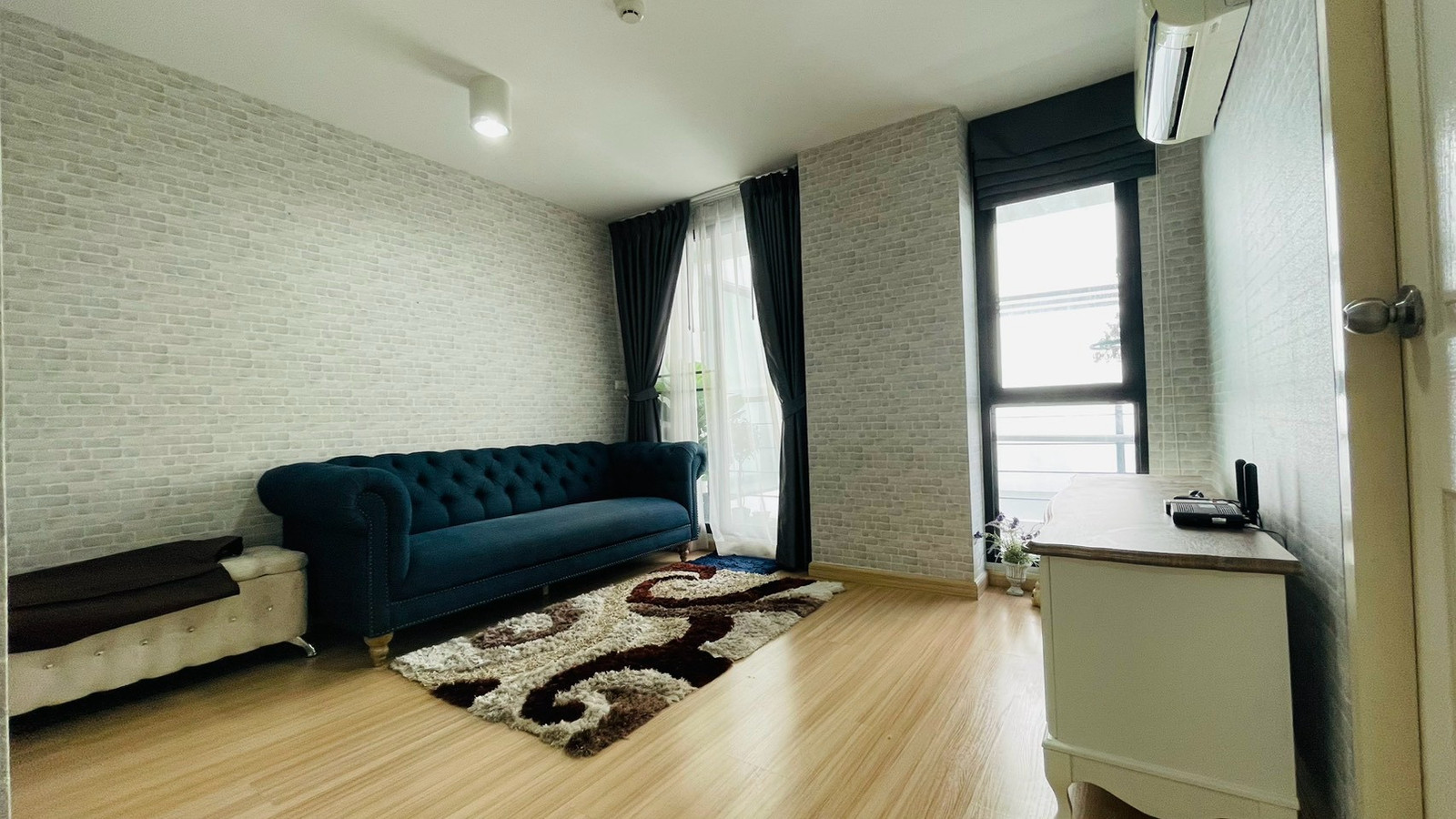 Corner room 42.98 sq m., pool view, Chateau In Town Sukhumvit 62/1, corner room, pool view (best price❤️) Best price in the condo.