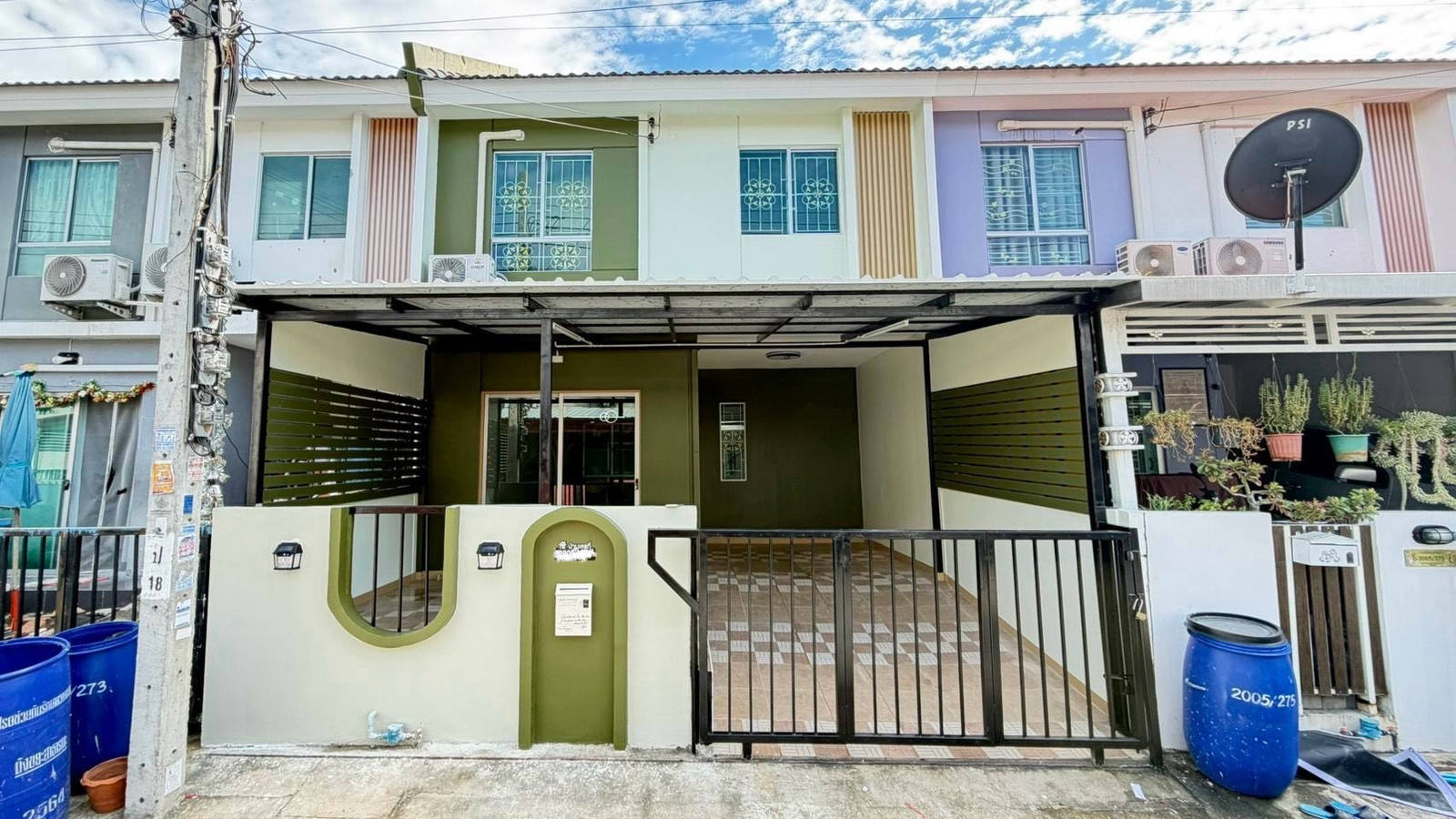 Pruksa Village for sale 106/1 Bang Pu-Tamru, newly decorated, ready to move in. Pruksa Village for sale 106/1 Bang Pu-Tamru, newly decorated, ready to move in.
