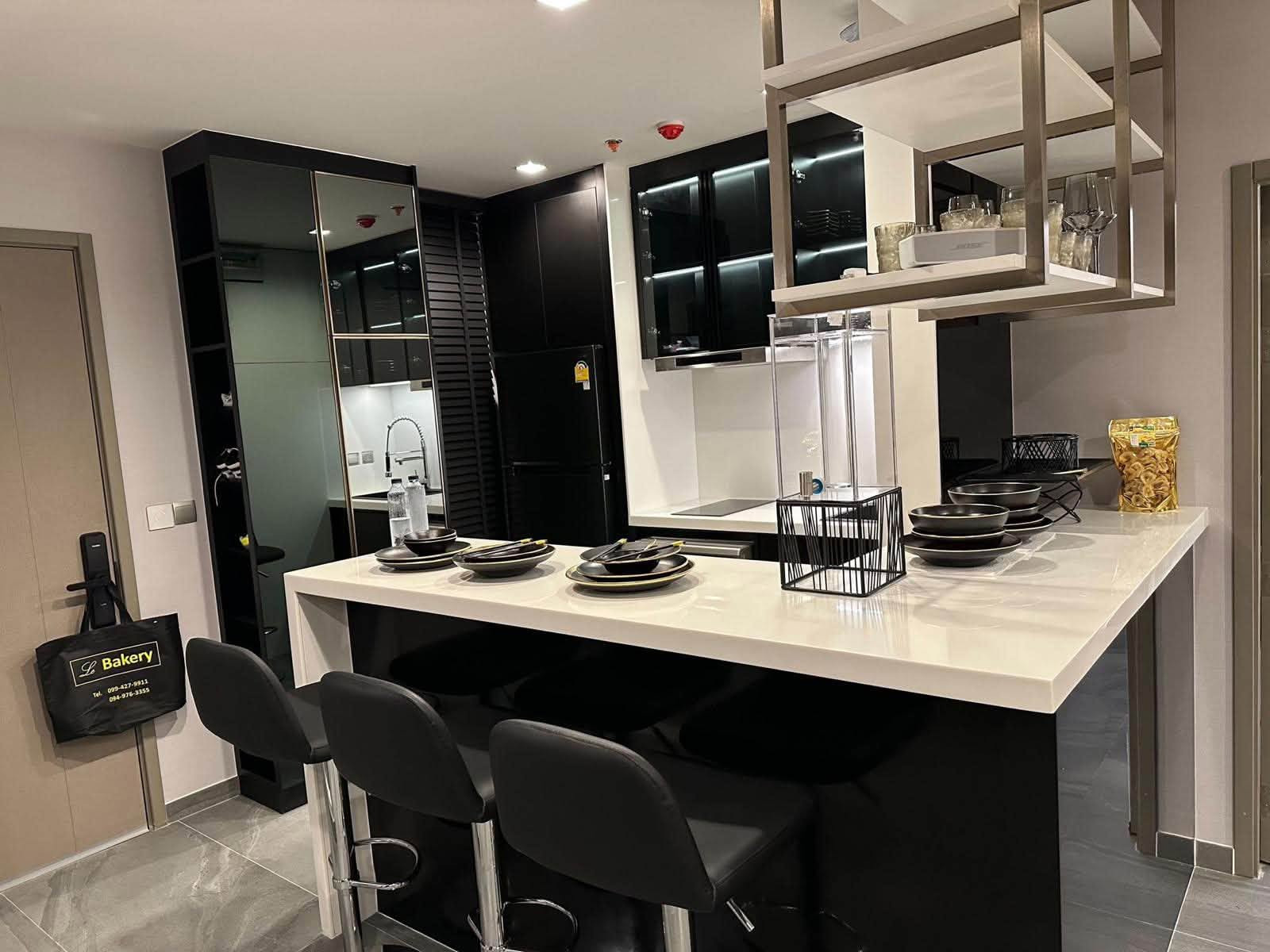 P-1729 Life Asoke Hype with Stunning view P-1729 Life Asoke Hype with Stunning view