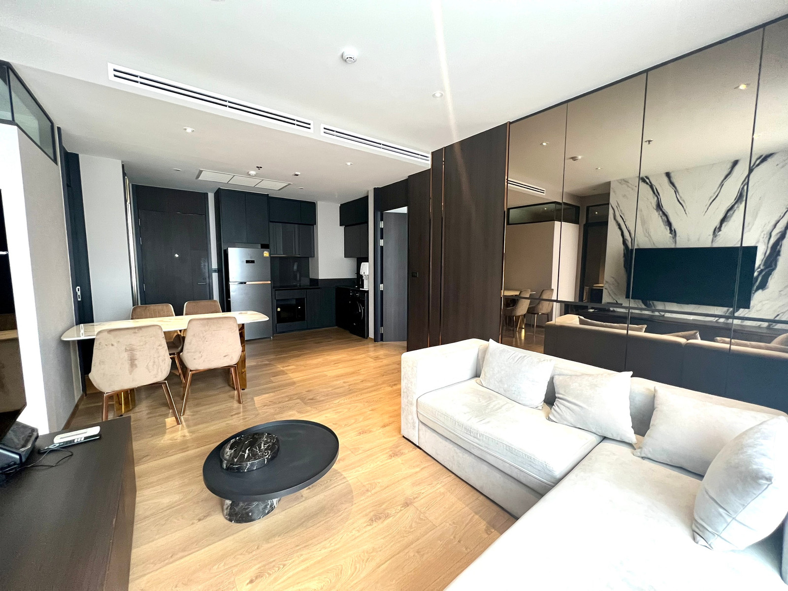 Selling at a very good price, The Fine Bangkok Ekkamai Thonglo, 2 bedrooms, 79.5 sq m, only 14.9 million baht!! Selling at a very good price, The Fine Bangkok Ekkamai Thonglo, 2 bedrooms, 79.5 sq m, only 14.9 million baht!!