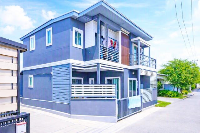 The Park Krungthep Kreetha.1km LUX Location Corner 2 Storey House for Rent 2-3Beds 3Bath 13,999-14,