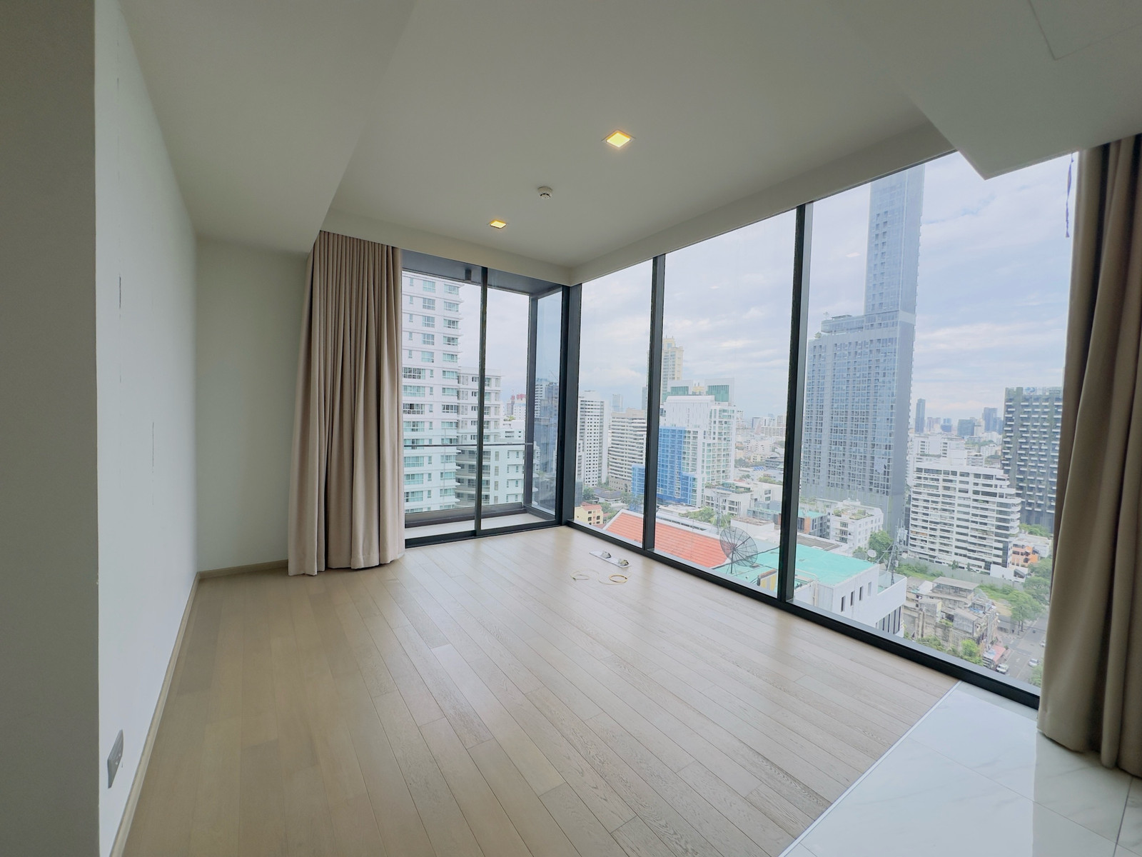 corner room