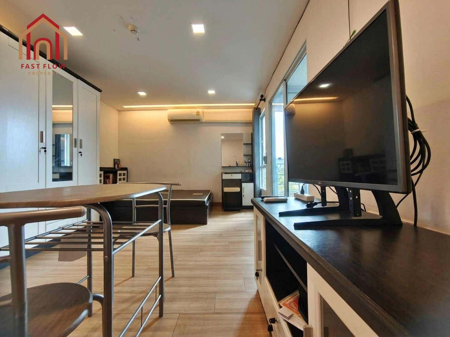 ขายถูก อรวิดา แกรนด์ คอนโด ห้องมุม ชั้น 6 ตกแต่งพร้อมอยู่ fully furnished ซอยอรรถสิทธิ์ ถนนเทพารักษ์ สมุทรปราการ ใกล้สถานีรถไฟฟ้า ศรีเทพา เพียง 100 เมตร MKD – รูปที่ 2
