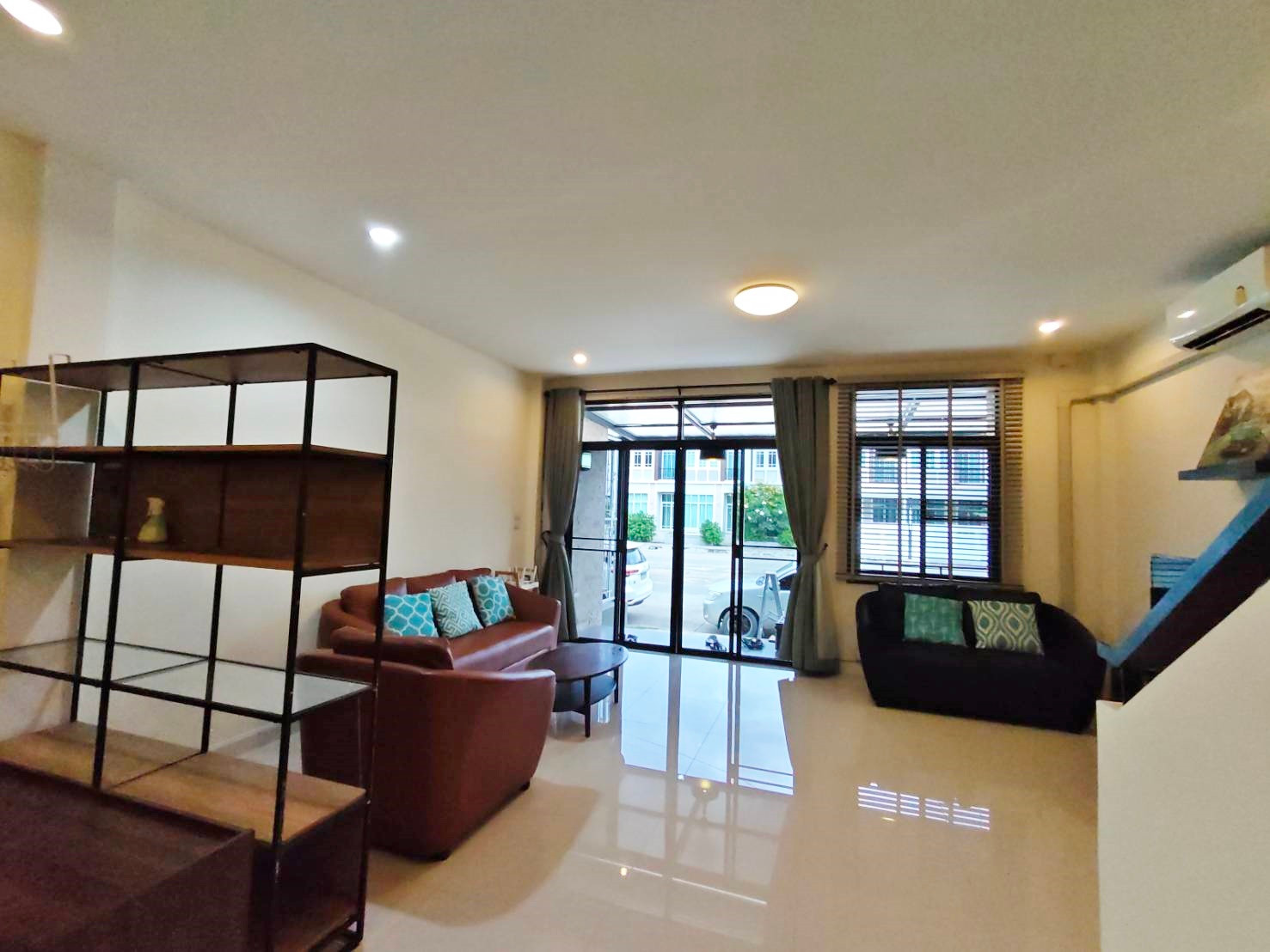 R1026 | 3-story townhome, Kulphan Ville 9, near Lanna International School and Kad Farang, townhome, mountain view, fully furnished. Usable area 218 sq m. – รูปที่ 3