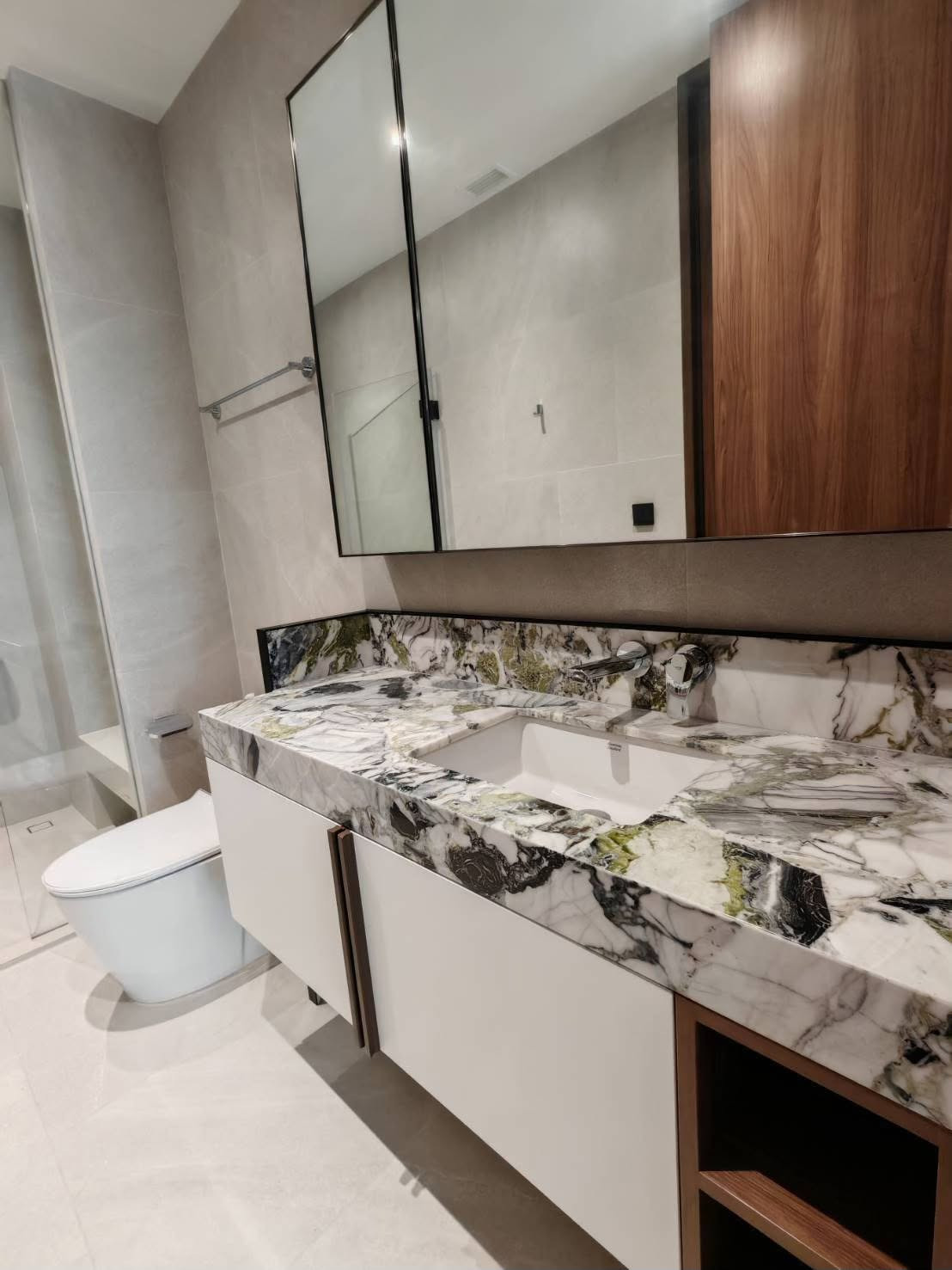  ROMM Convent Brand New 2 Bedroom ใจกลาง Convent Road พร้อมเข้าอยู่ – รูปที่ 2