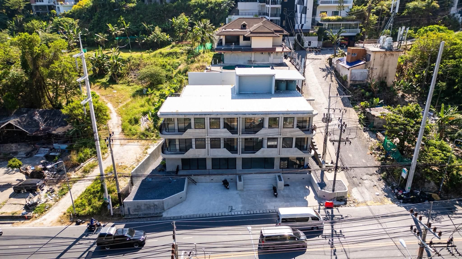 📌 ปล่อยเช่า : New Renovate โรงแรมในป่าตอง , Hillside with Sea Beach view , 14 ห้องพัก   📌Rental : New Renovate Hotel In Patong , Hill side with Sea beach view , 14 Rooms   ** Can put full furniture ** ** Deposit : 2 Months **  ** Key Money : 1.5 M **   