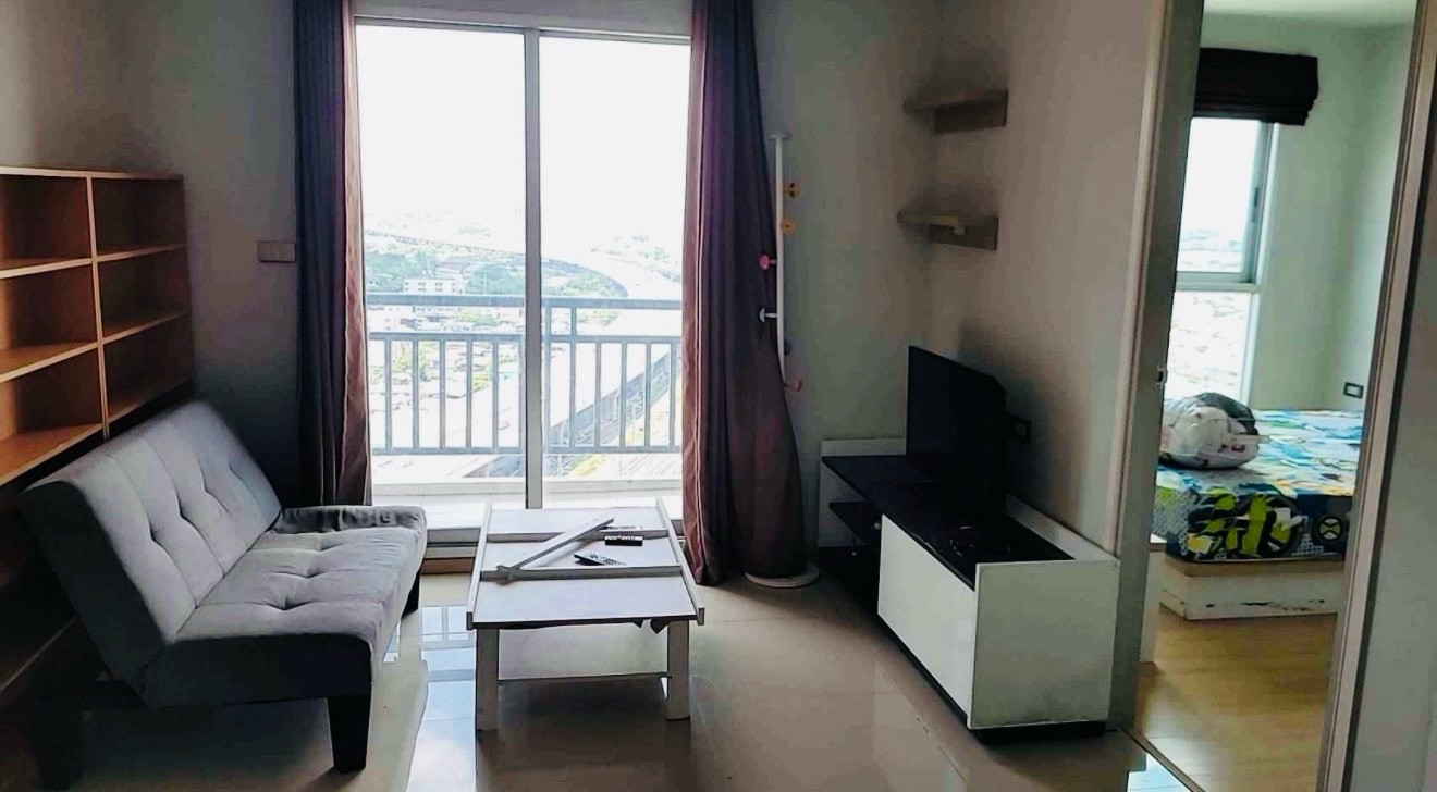 ✨The is in a hurry to sell. Due to moving work The price is lower than the market, only 1.64, plus you get the biggest room on the floor!!✨ ✨The is in a hurry to sell. Due to moving work The price is lower than the market, only 1.64, plus you get the biggest room on the floor!!✨