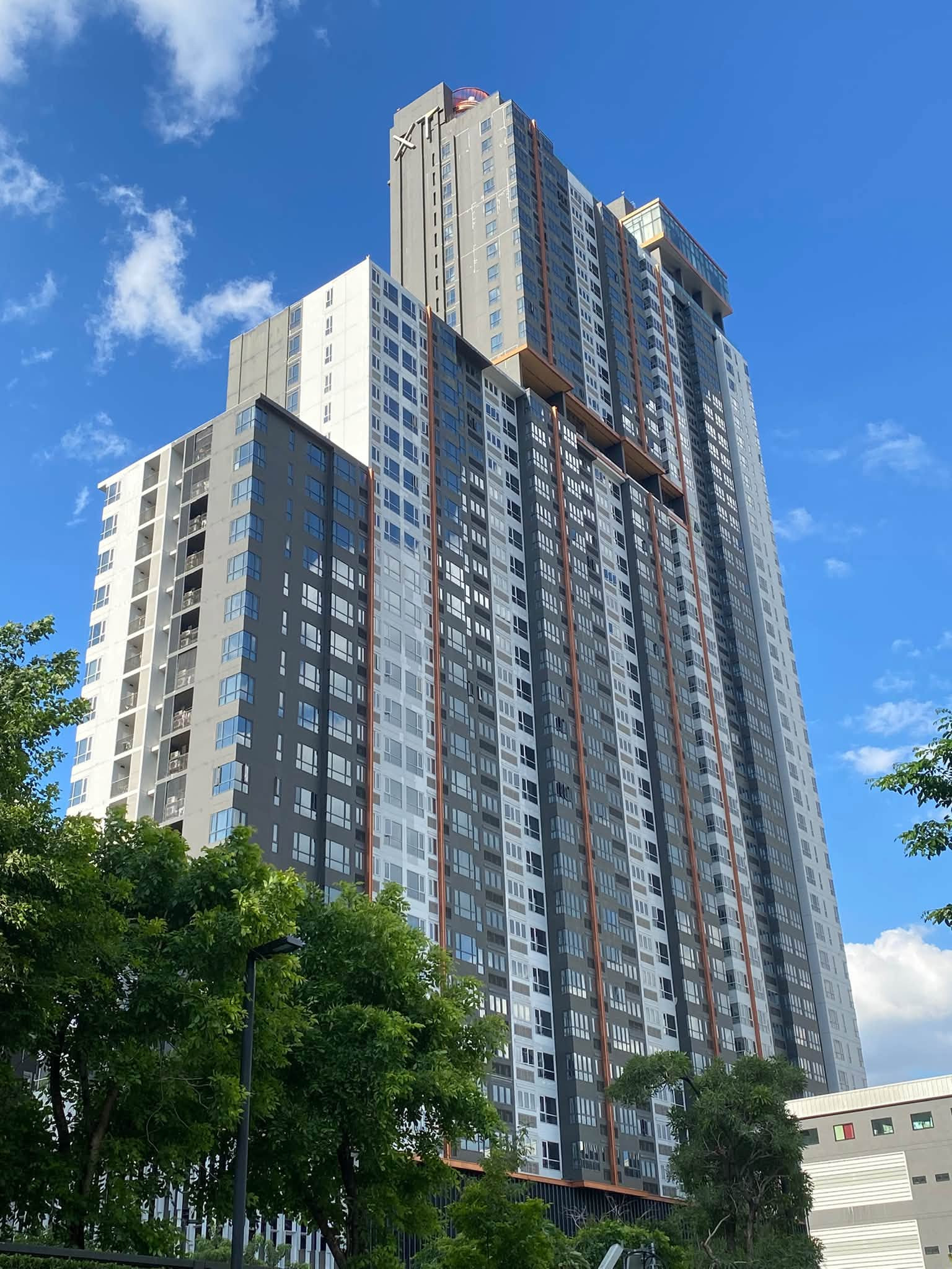 Fai425 Condo for sale XT Huai Khwang (XT Huaikhwang), size 34.41 sq m, Building A, 8th floor, near MRT Huai Khwang 75 meters. Fai425 Condo for sale XT Huai Khwang (XT Huaikhwang), size 34.41 sq m, Building A, 8th floor, near MRT Huai Khwang 75 meters.