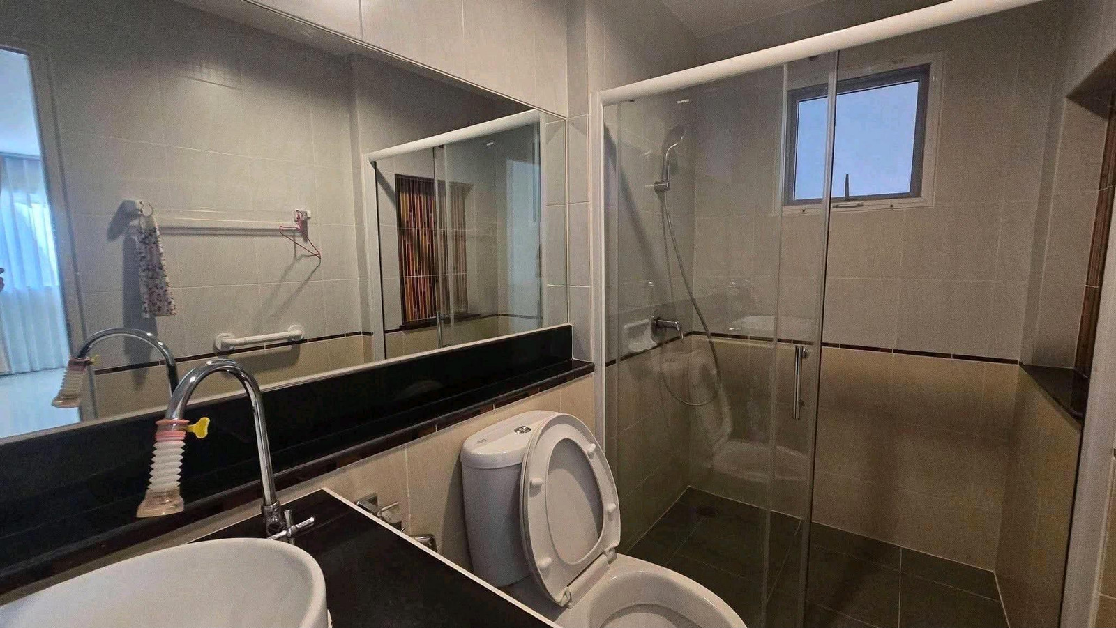 📌บ้านพร้อมเข้าอยู่ -- ให้เช่าบ้านเดี่ยว ชวนชื่นโมดัส ราชพฤกษ์–ซอยท่าอิฐ 15 -- ราคา 28,000 บาท/เดือน  -- เนื้อที่ 57.8 ตร.ว. -- 3 ห้องนอน 2 ห้องน้ำ -- จอดรถ 2 คัน -- บ้านหลังมุม -- รับสัตว์เลี้ยงได้  -- บ้านเดี่ยวตกแต่งใหม่ พร้อมเข้าอยู่ -- ห้องครัวบิวต์ – รูปที่ 4