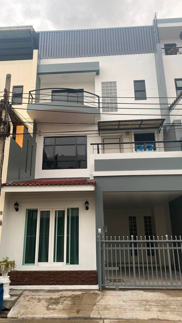 (รหัส ME237) ให้เช่าบ้าน โครงการ Prime Place Sukhumvit 105 : ไพร์มเพลส สุขุมวิท 105