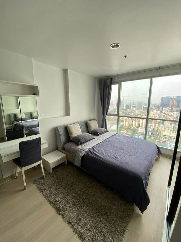 For Rent Life @ Ladprao 18 Unit 374/399 (Corner unit) (No pets allowed)