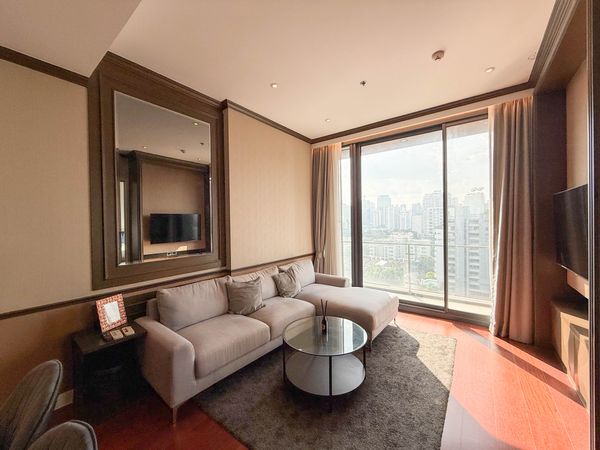 Khun by Yoo 2 bedrooms conner unit