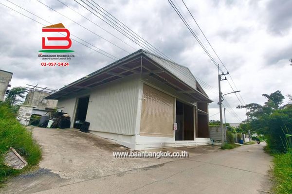 ที่ดินพร้อมโกดัง ซอยไสวประชาราษฏร์ 11 (ไสวเกลี้ยงขาว1) เนื้อที่ 184 ตรว. ตรงข้ามตลาด เอซี ลำลูกกาคลอง 4 ถนนไสวประชาราษฎร์ ตำบลบึงลาดสวาย อำเภอลำลูกกา จังหวัดปทุมธานี