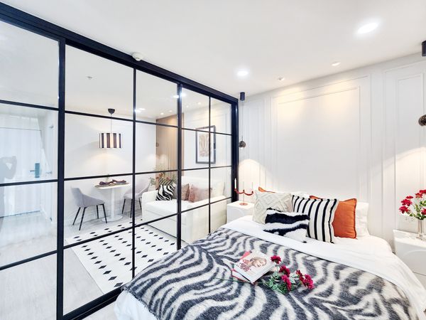 Beautiful room, fully furnished, ready to move in, Regent Home 6/1 Prachachuen project.