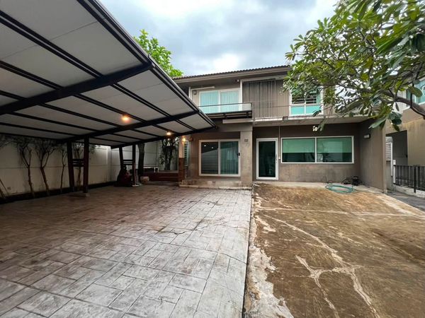 🔥32343🔥 House for rent, Chaiyapruk Ramintra - Wongwaen 2 🌐LINE ID: @fasforrentcondo