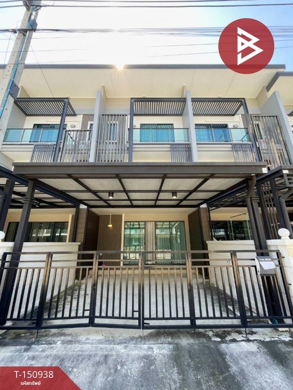 3-story townhome for sale, Town Avenue Merge Rattanathibet Village, Nonthaburi.