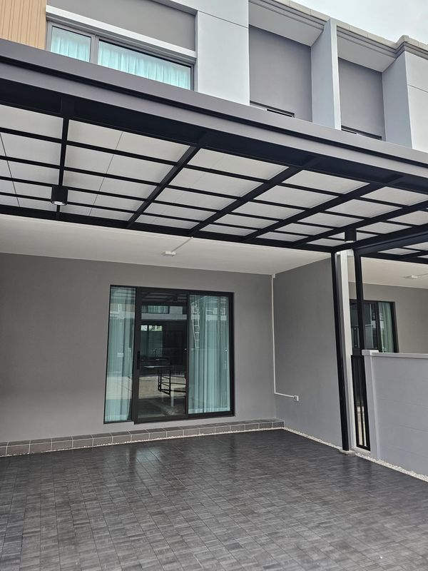 🏡 Townhome for rent Pleno Sukhumvit-Bangna 3 🛋️ with furniture + complete electrical appliances Move in immediately 🐾 Pet Friendly - pets allowed🐶